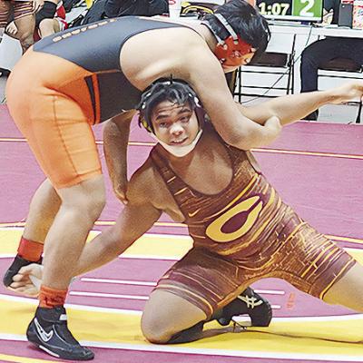 Lorne qualifies for two national wrestling tourneys
